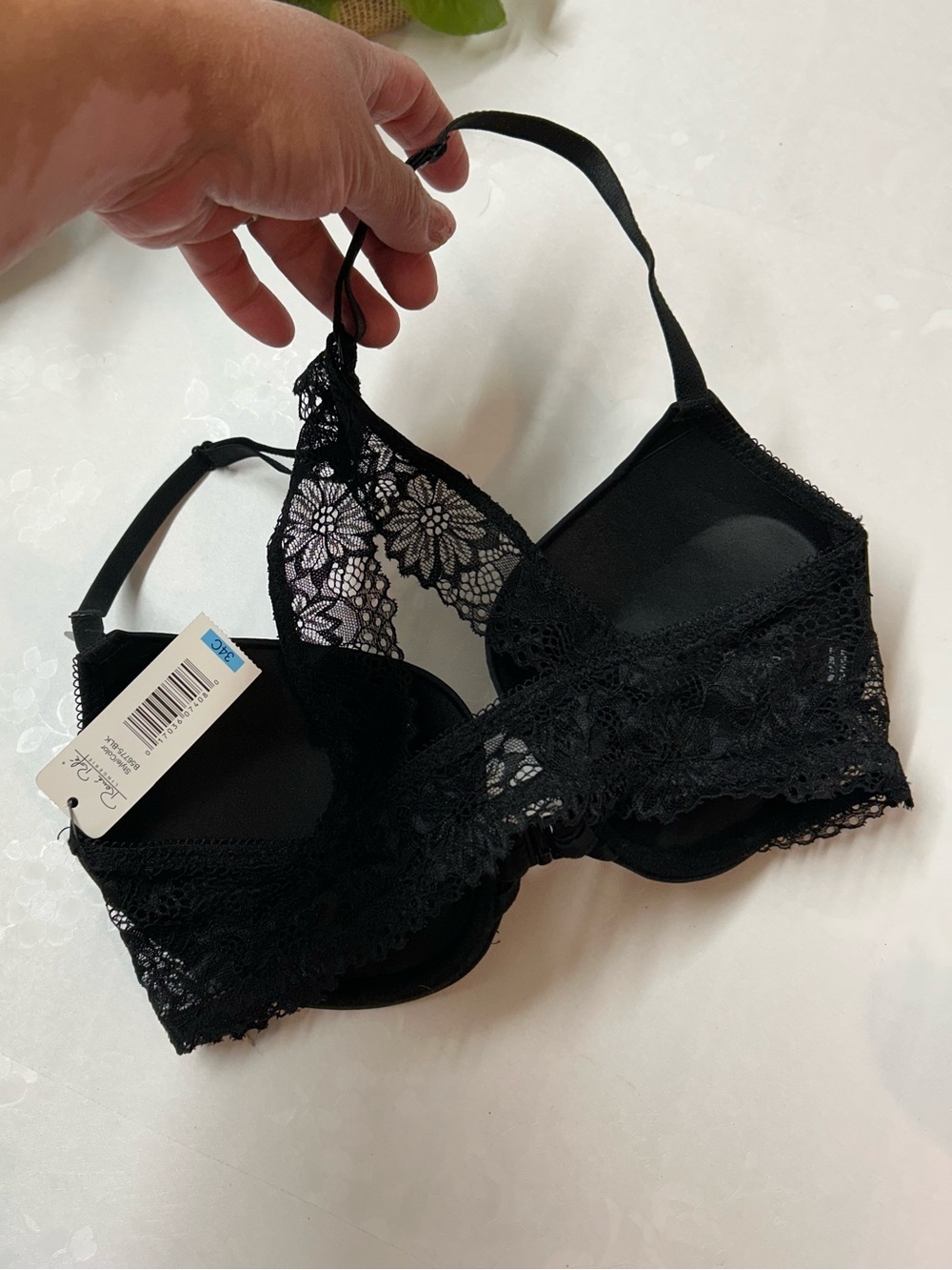 Theme Black Lace Underwire Bra with Floral Lace Panels